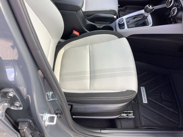 Certified 2026 Hyundai Venue SEL FWD image 48