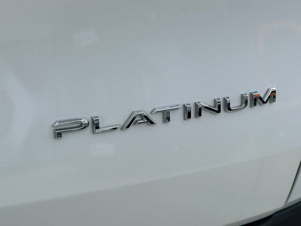 Used 2024 Toyota Grand Highlander AWD Hybrid image 14