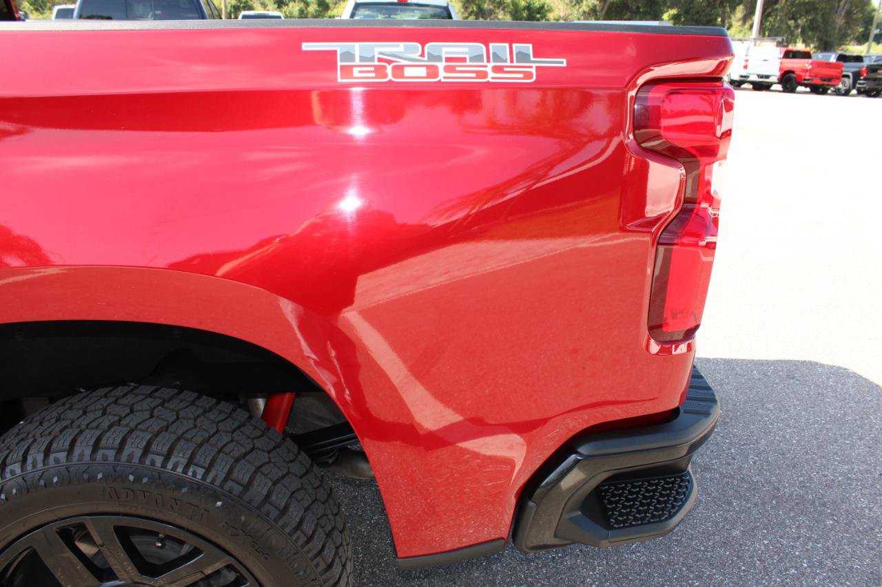 Used 2021 Chevrolet Silverado 1500 LT Trail Boss w/ Convenience Package II AWD/4WD image 5