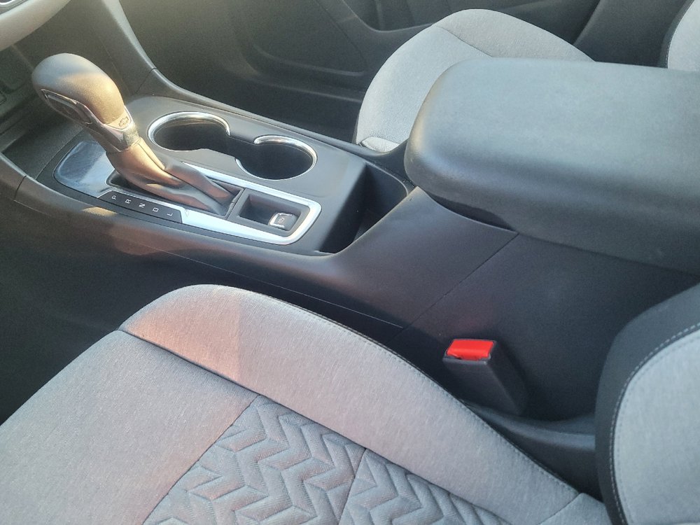 Used 2022 Chevrolet Equinox LS w/ LS Convenience Package image 26