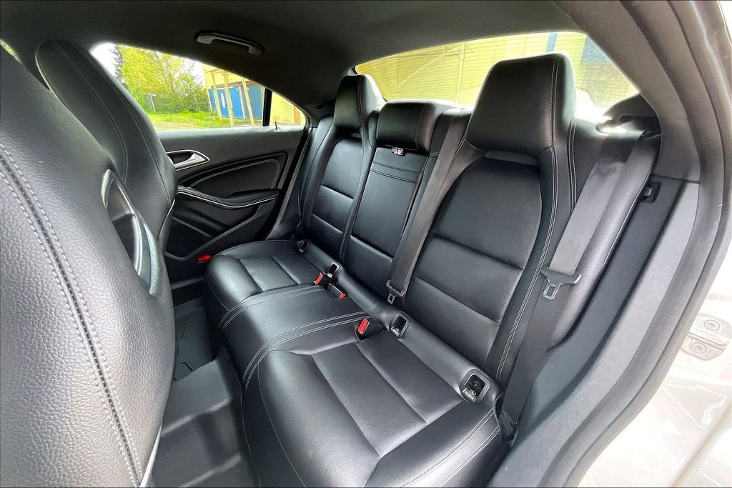 Used 2017 Mercedes-Benz CLA 250 4MATIC image 21