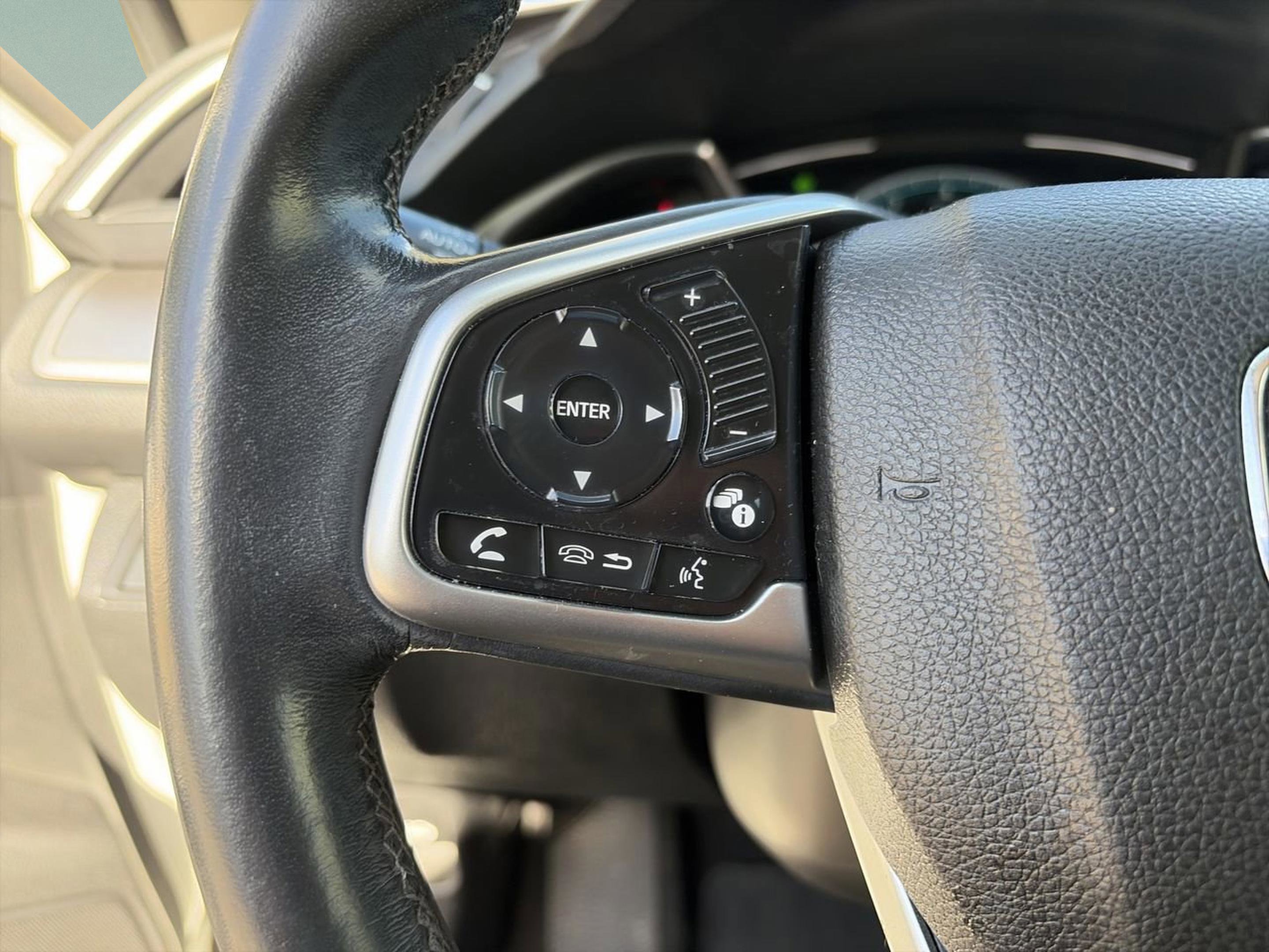 Used 2018 Honda Civic EX-L image 14