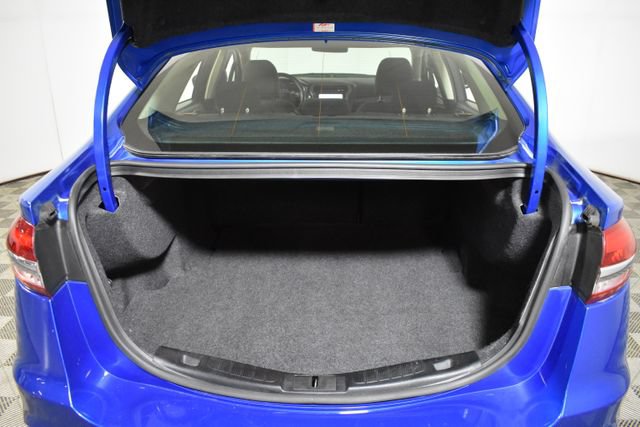 Used 2020 Ford Fusion SE FWD image 31
