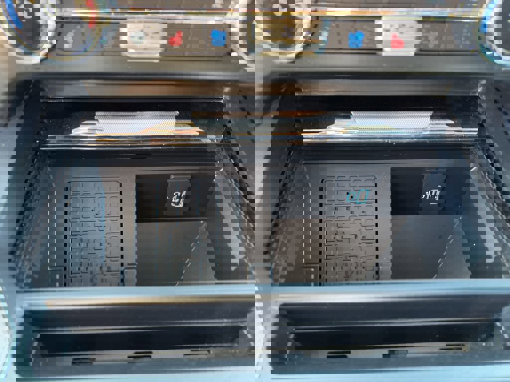 Used 2024 Ford F350 Lariat image 17