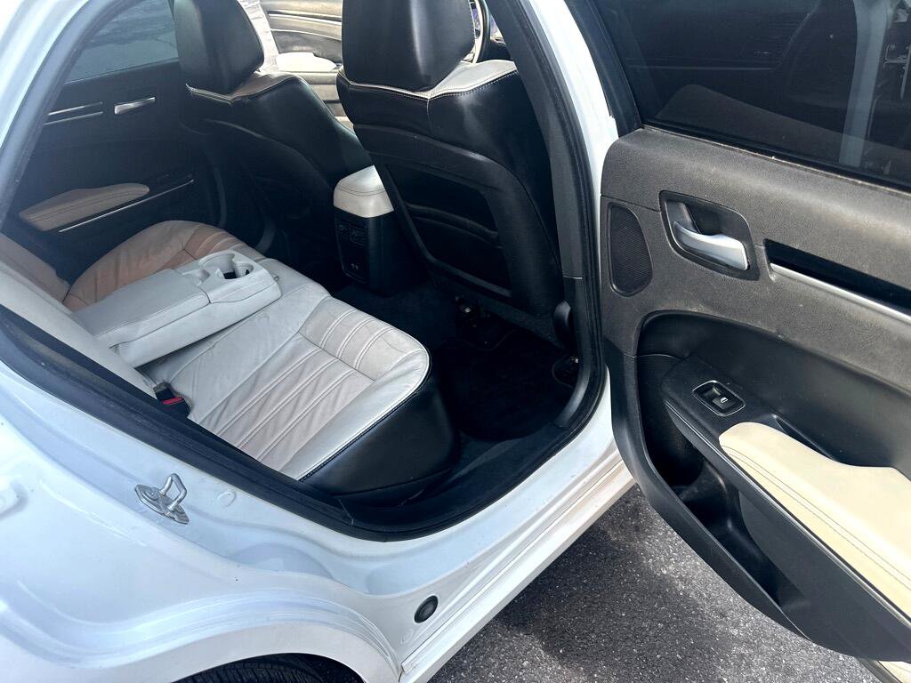 Used 2017 Chrysler 300 S image 34