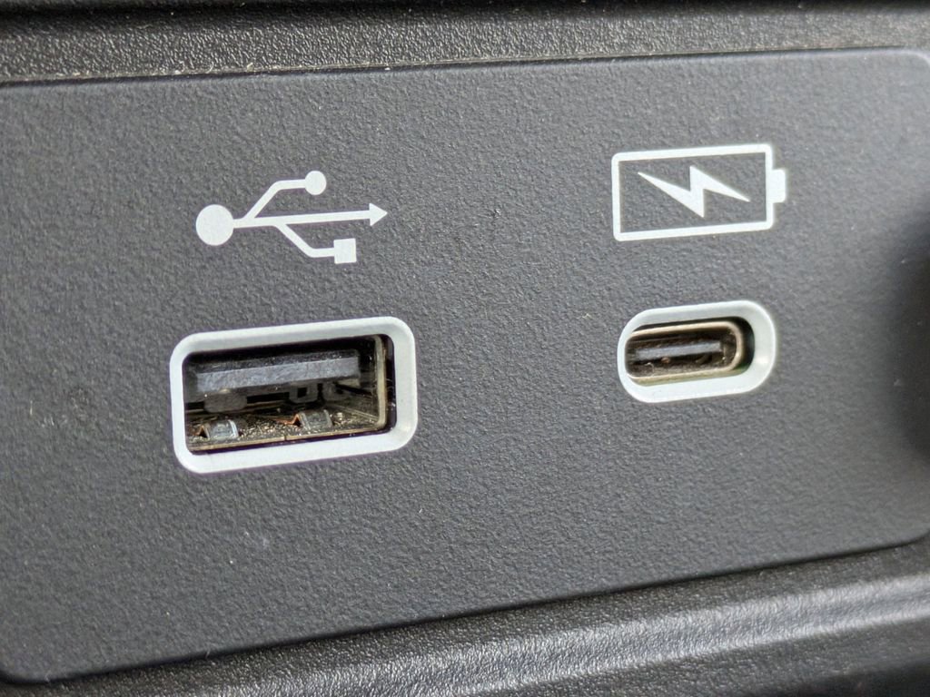 Used 2024 Honda Pilot Touring image 25