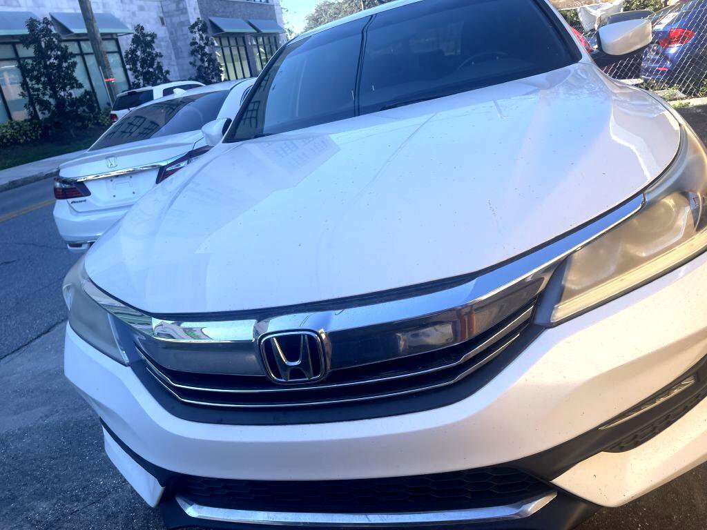 Used 2016 Honda Accord Sport image 2