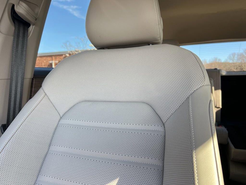 Used 2025 Volkswagen Atlas SEL image 21