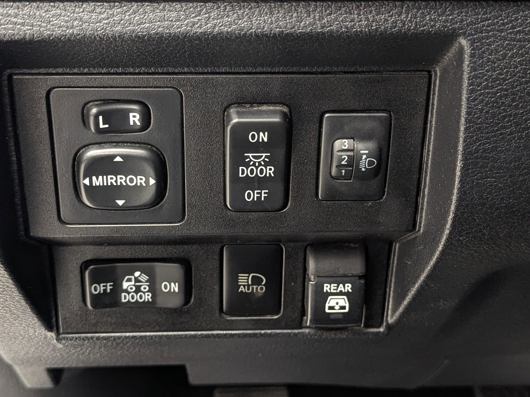 Used 2019 Toyota Tundra SR5 image 14