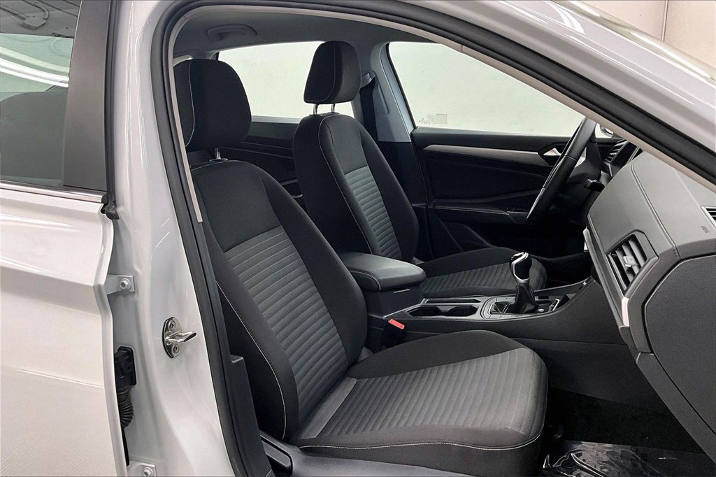 Used 2024 Volkswagen Jetta S image 6