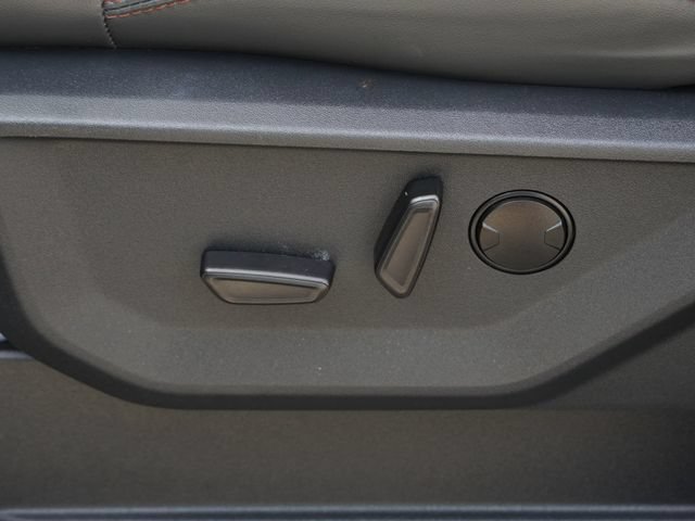Used 2025 Ford Expedition Active AWD/4WD image 22