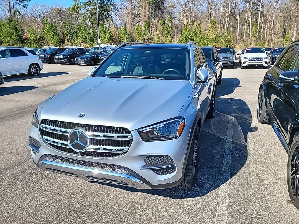 Used 2025 Mercedes-Benz GLE 350 4MATIC image 3