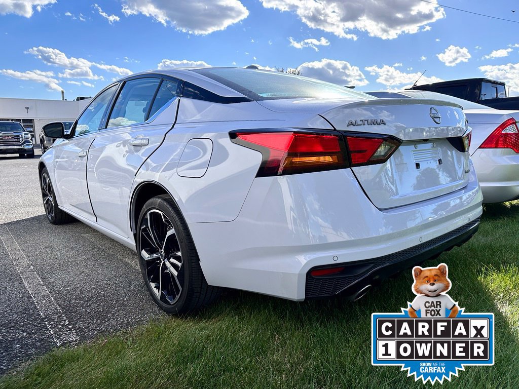 Used 2024 Nissan Altima 2.5 SR AWD/4WD image 3