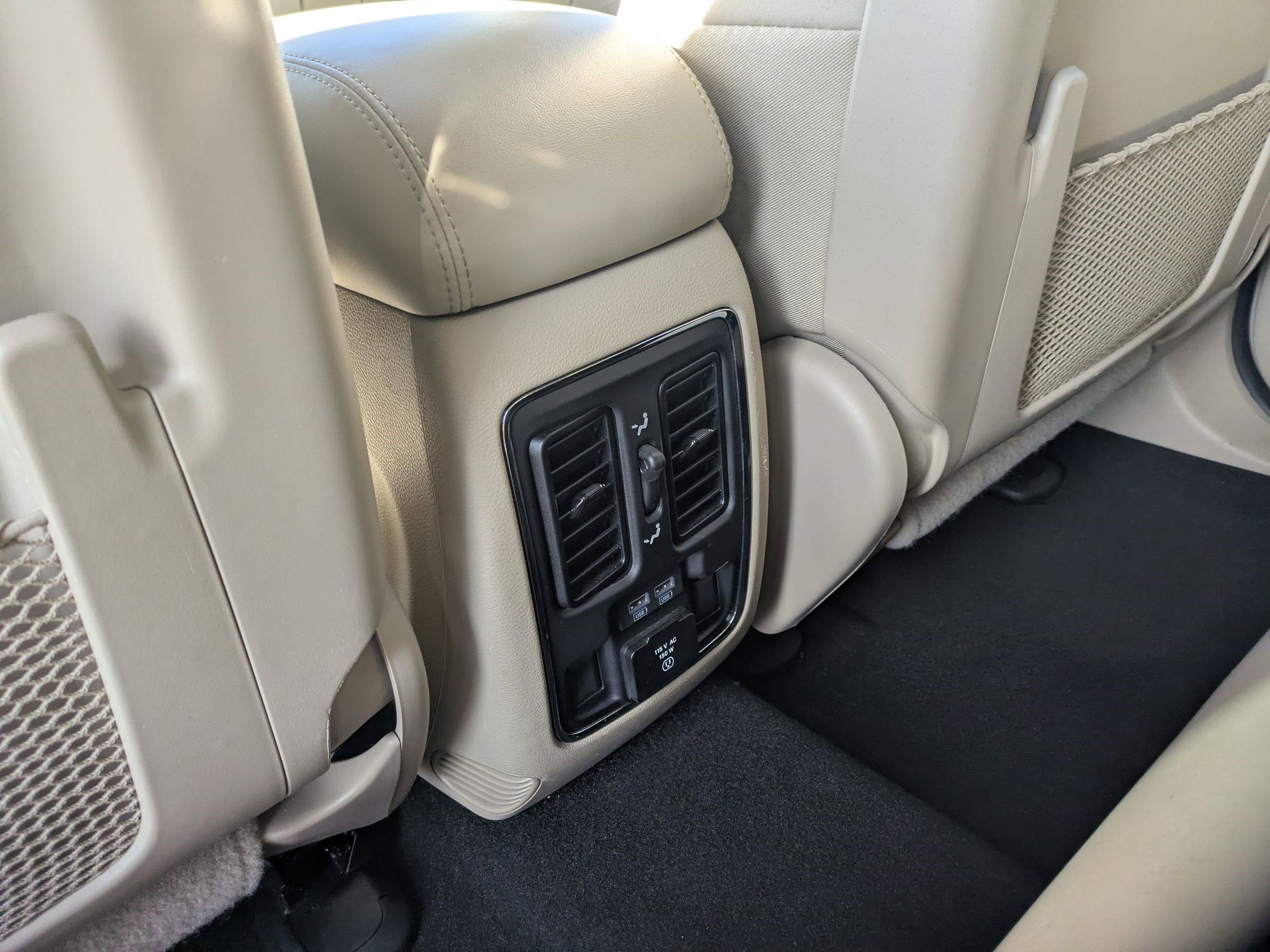 Used 2020 Jeep Grand Cherokee Limited w/ Trailer Tow Group IV image 22