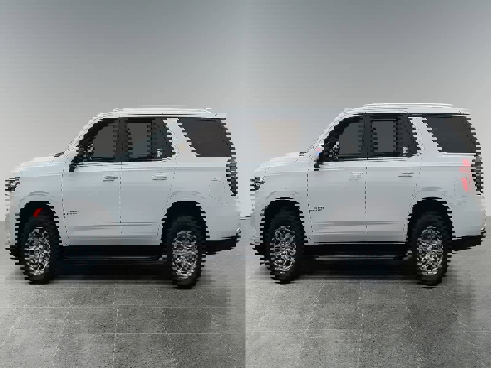 Used 2024 Chevrolet Tahoe LT image 2