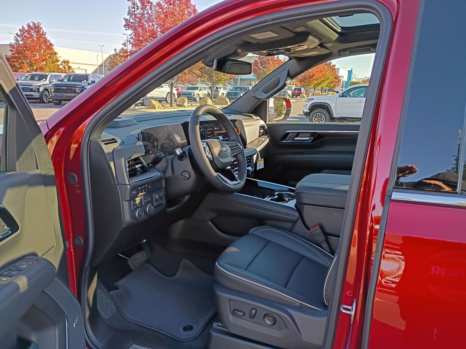 New 2026 Chevrolet Suburban Premier w/ Sun And Tow Package image 30