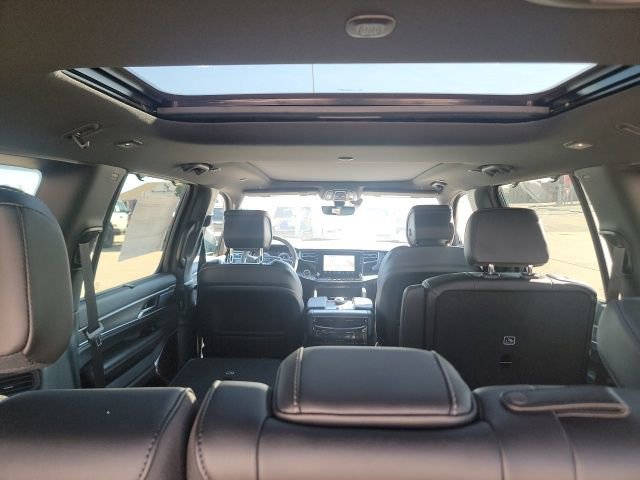 New 2024 Jeep Wagoneer L Series II w/ Convenience Group I image 8