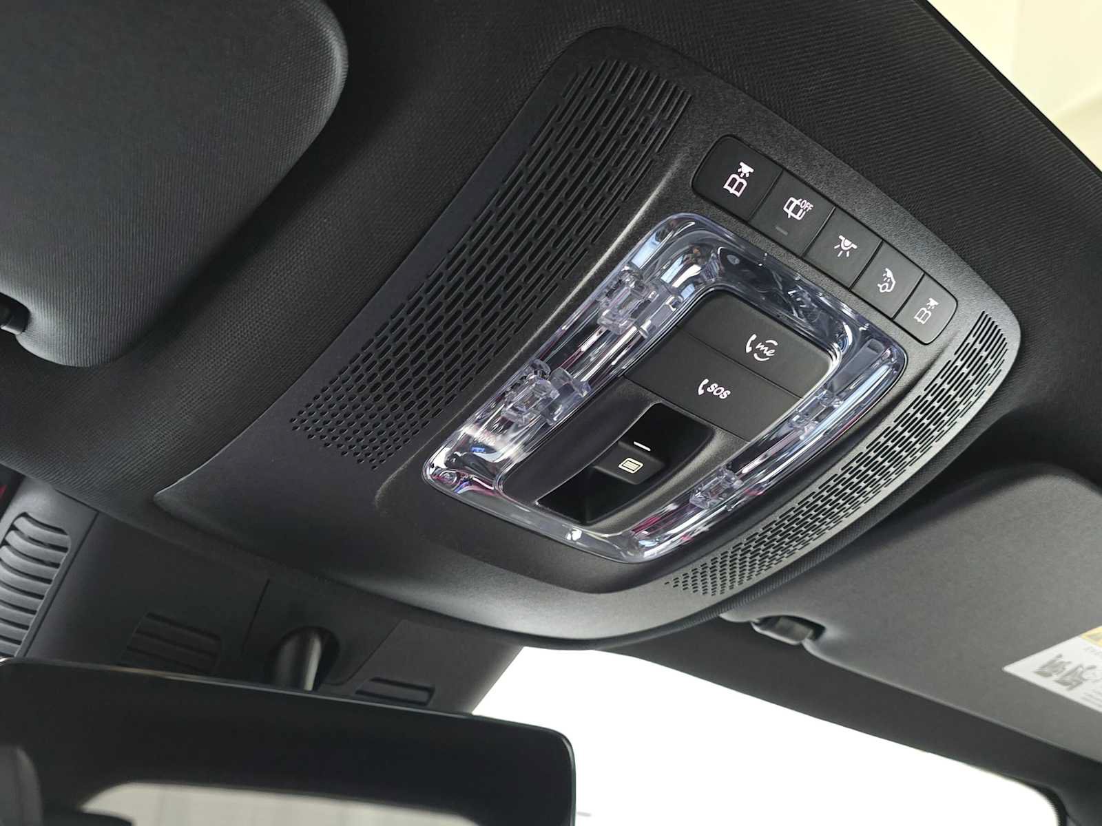 Used 2026 Mercedes-Benz GLB 250 4MATIC image 34