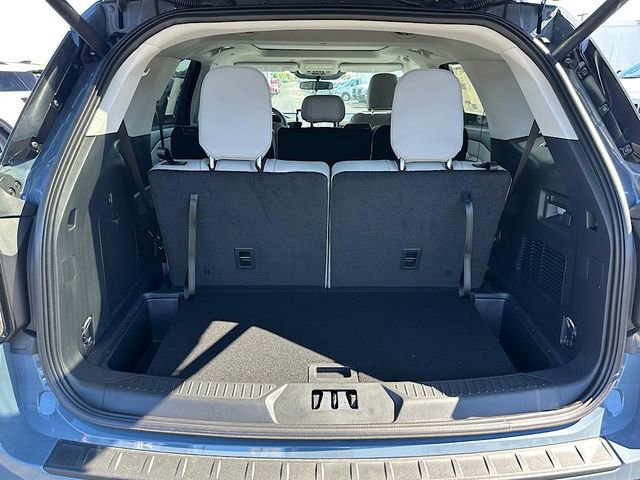 New 2025 Ford Explorer Active w/ Active Comfort Package image 11