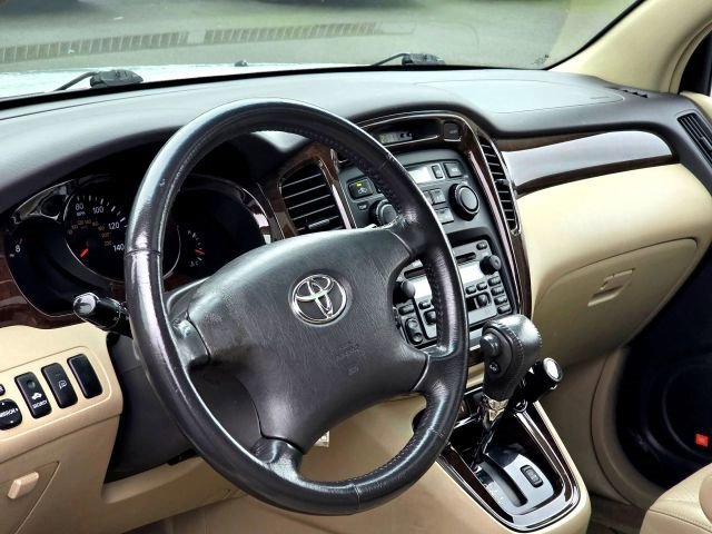 Used 2001 Toyota Highlander V6 image 11