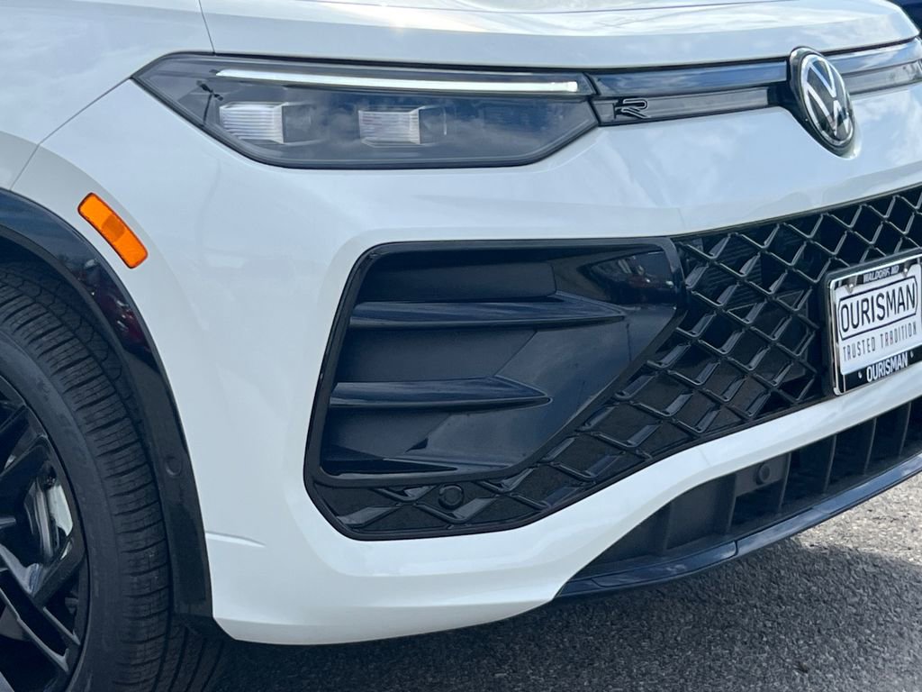 New 2026 Volkswagen Tiguan SE R-Line image 4
