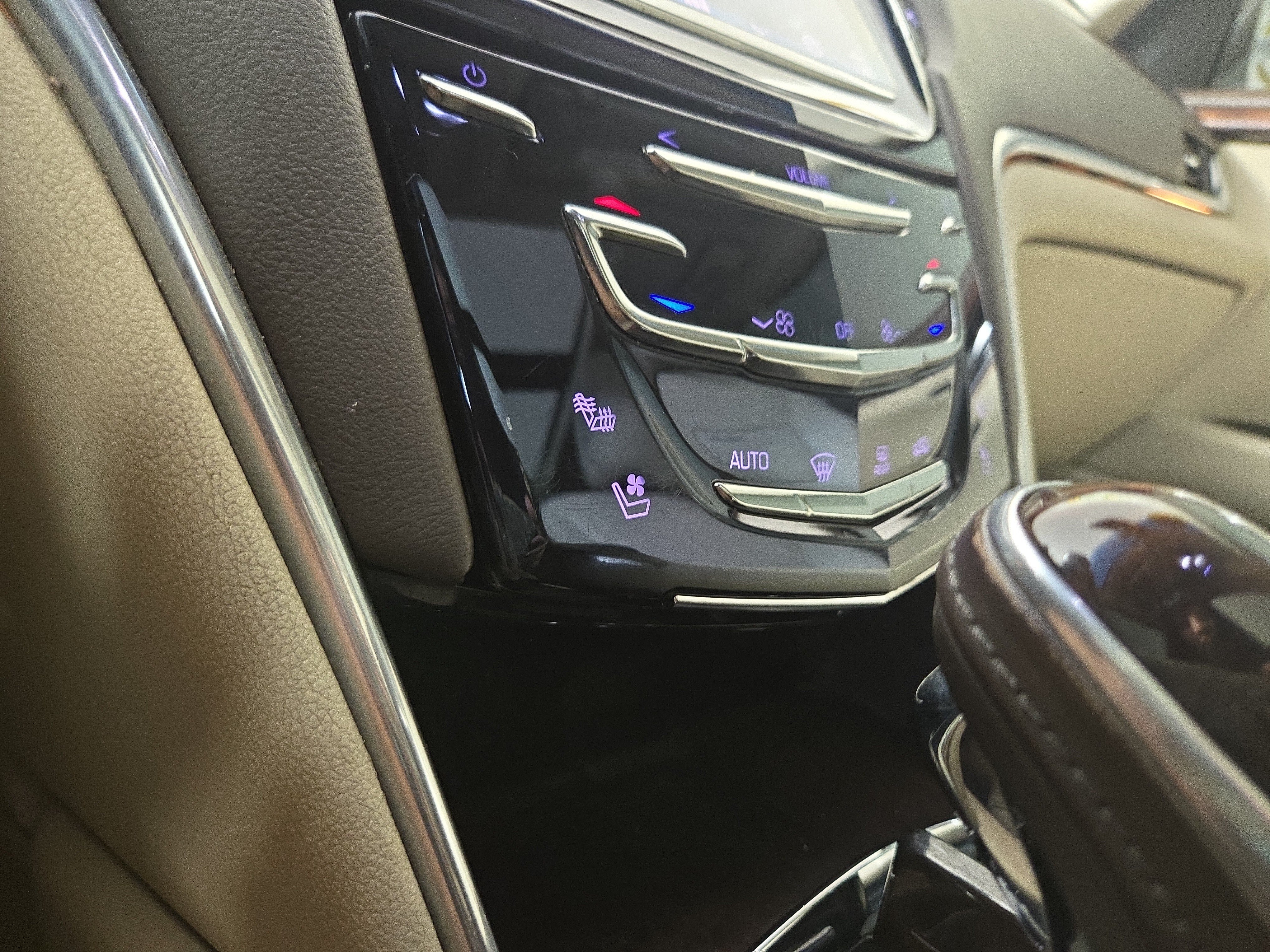 Used 2016 Cadillac XTS Luxury w/ Driver Awareness Package FWD image 27