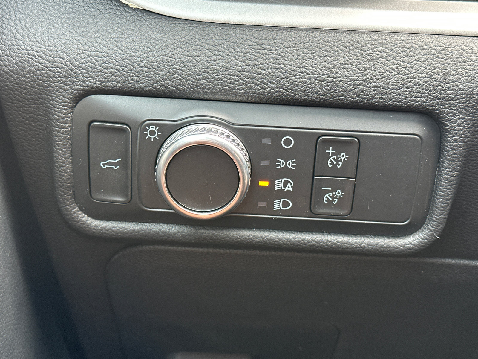 Used 2022 Ford Explorer XLT RWD image 30