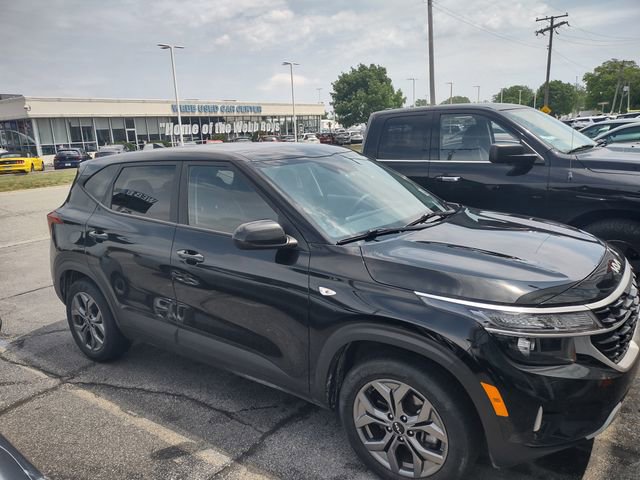 Used 2024 Kia Seltos LX AWD/4WD video 1