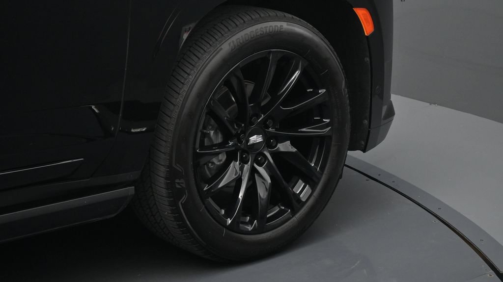 Used 2023 Cadillac Escalade ESV Sport Platinum w/ LPO, ONYX Package AWD/4WD image 6