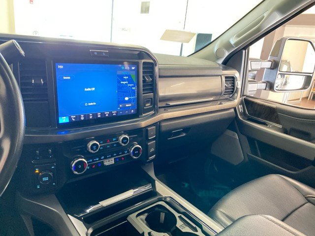 Used 2025 Ford F350 Lariat w/ Black Appearance Package AWD/4WD image 16