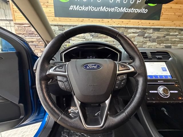 Used 2019 Ford Fusion Titanium AWD/4WD image 18