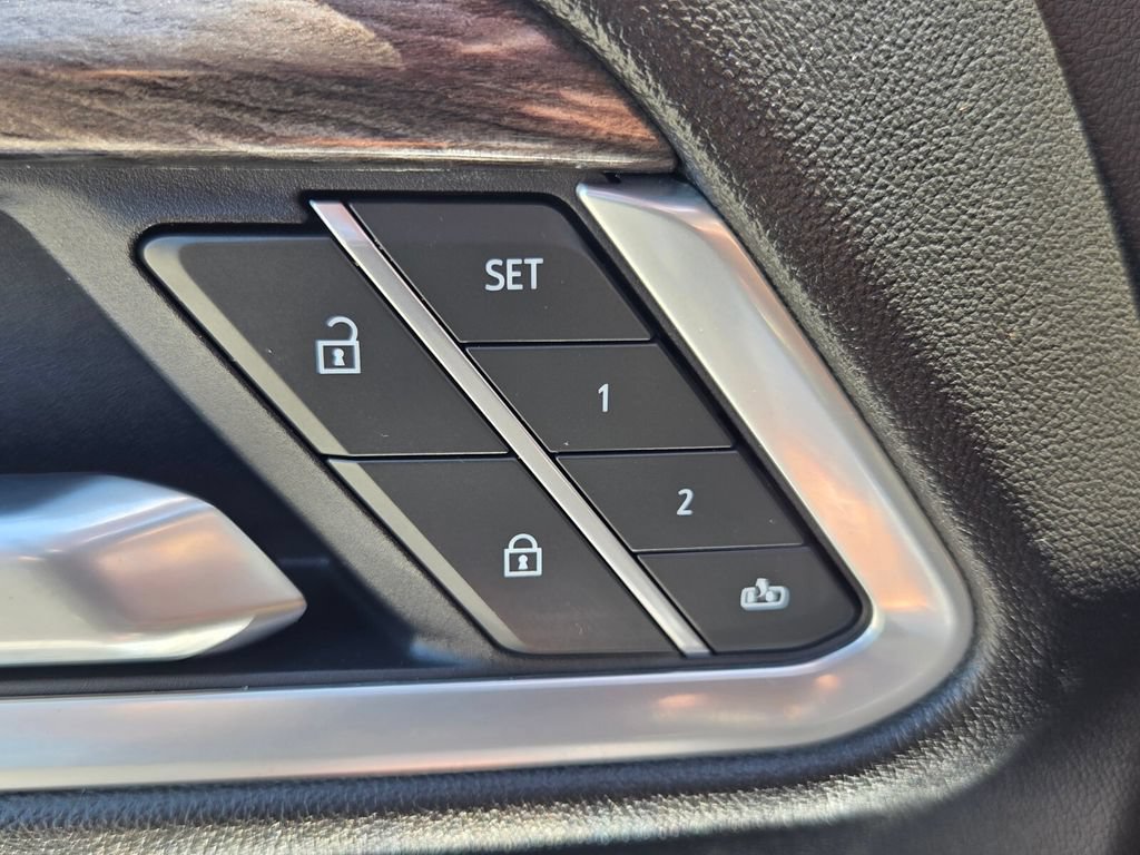 Used 2025 Chevrolet Silverado 2500 LTZ AWD/4WD image 35