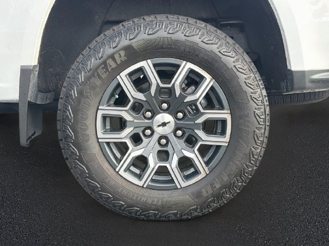 Used 2024 Chevrolet Colorado Z71 w/ Z71 Convenience Package 2 AWD/4WD image 30