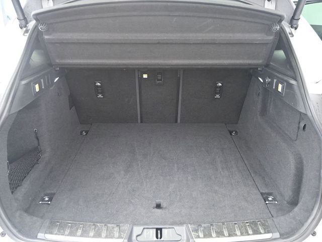 Used 2025 Jaguar F-PACE R-Dynamic S image 31