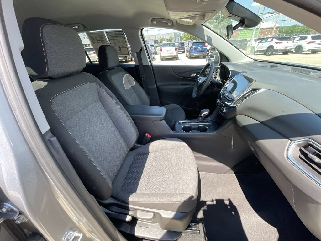 Certified 2024 Chevrolet Equinox LT FWD image 28