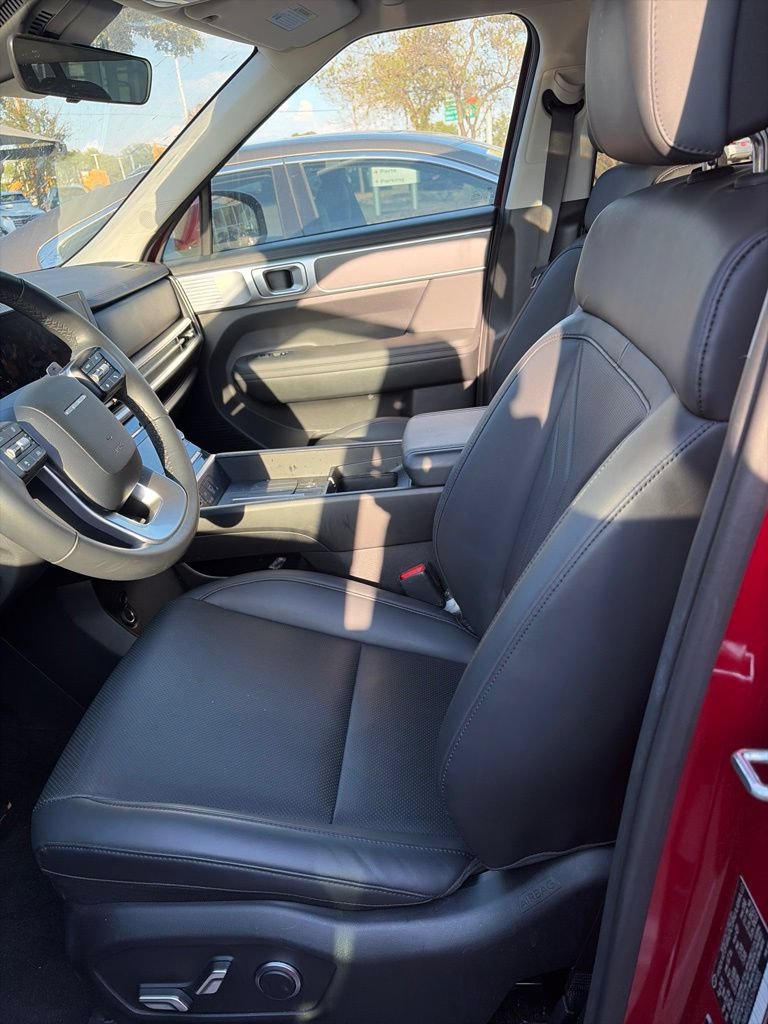 Used 2026 Hyundai Santa Fe SEL AWD/4WD image 13