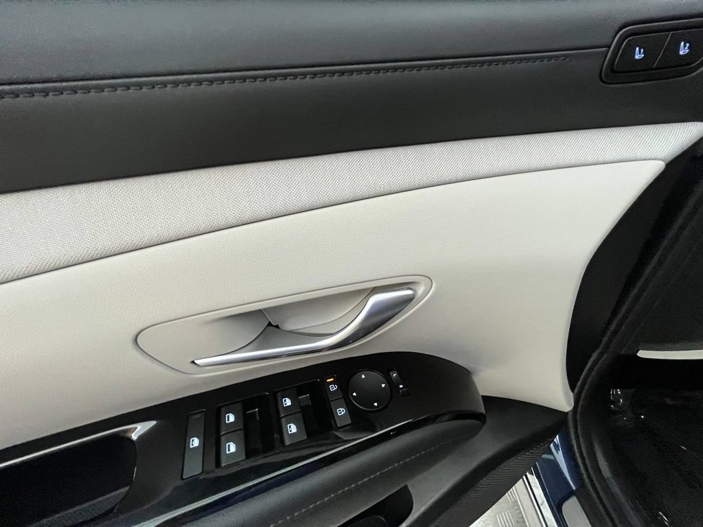 Used 2025 Hyundai Tucson Limited AWD/4WD image 51