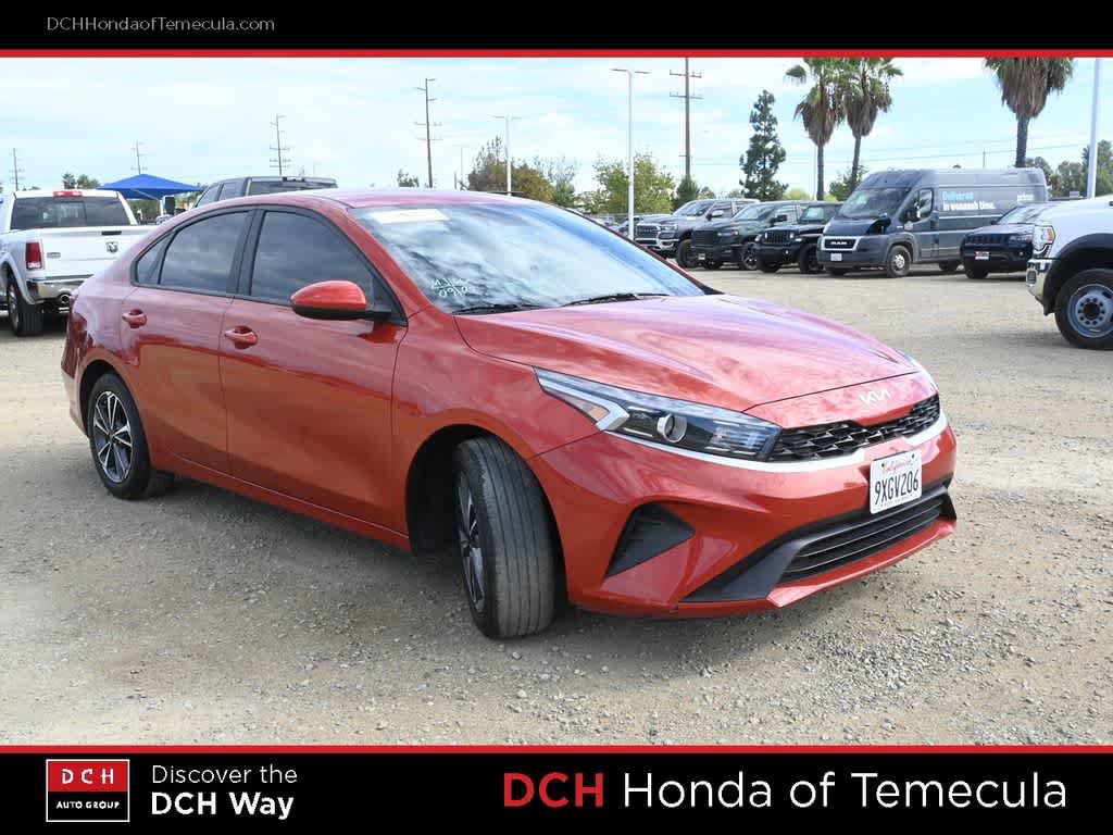 Used 2023 Kia Forte LXS FWD image 3