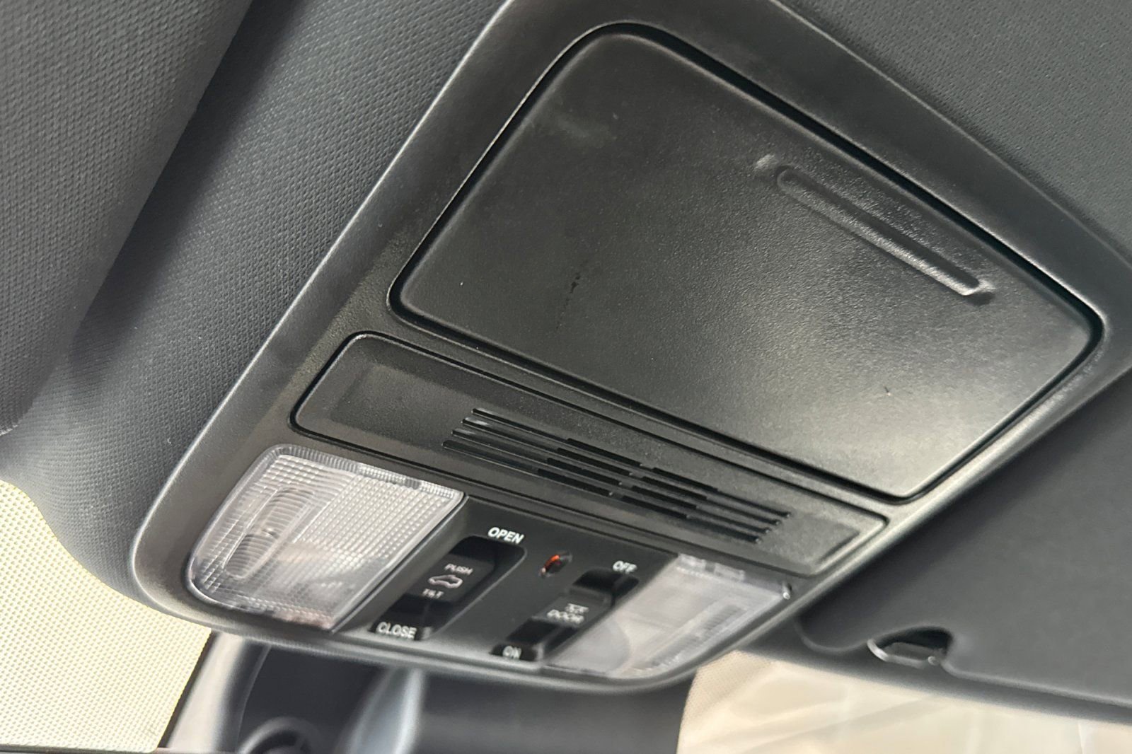 Used 2023 Honda Passport TrailSport image 23