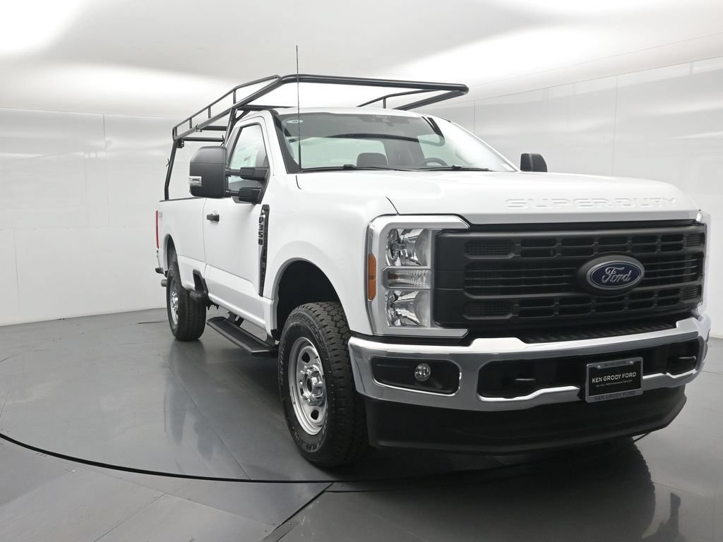 New 2026 Ford F350 XL w/ FX4 Off-Road Package