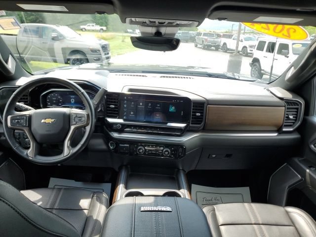 Used 2024 Chevrolet Silverado 3500 High Country w/ High Country Premium Package AWD/4WD image 17