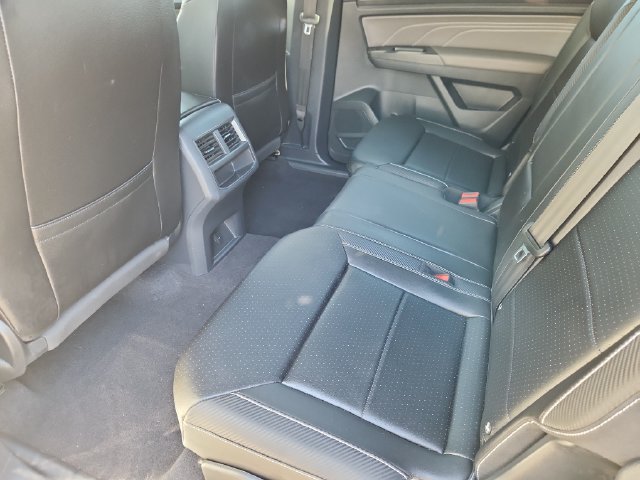 Certified 2023 Volkswagen Atlas Cross Sport SE AWD/4WD image 8