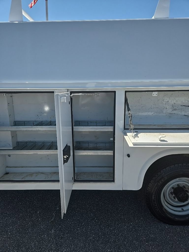 Used 2023 Ford E-350 and Econoline 350 Super Duty w/ Power Windows & Locks Group RWD image 9