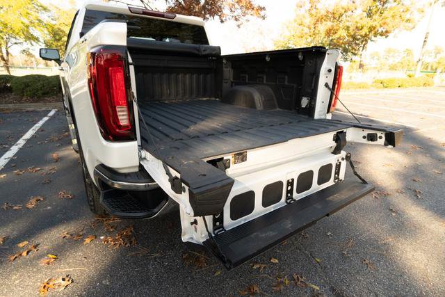 Used 2022 GMC Sierra 1500 SLT w/ SLT Convenience Package image 12