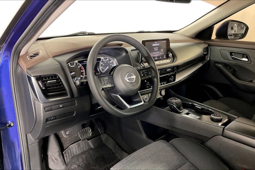 Used 2022 Nissan Rogue SV AWD/4WD image 18