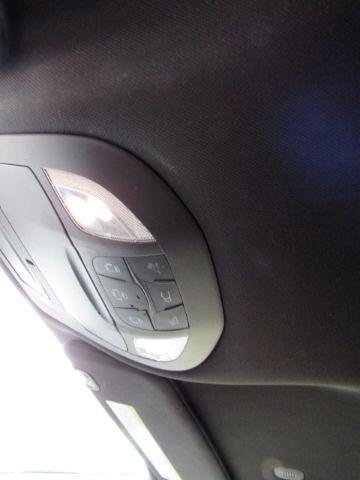 Used 2023 Chrysler Pacifica Touring FWD image 21