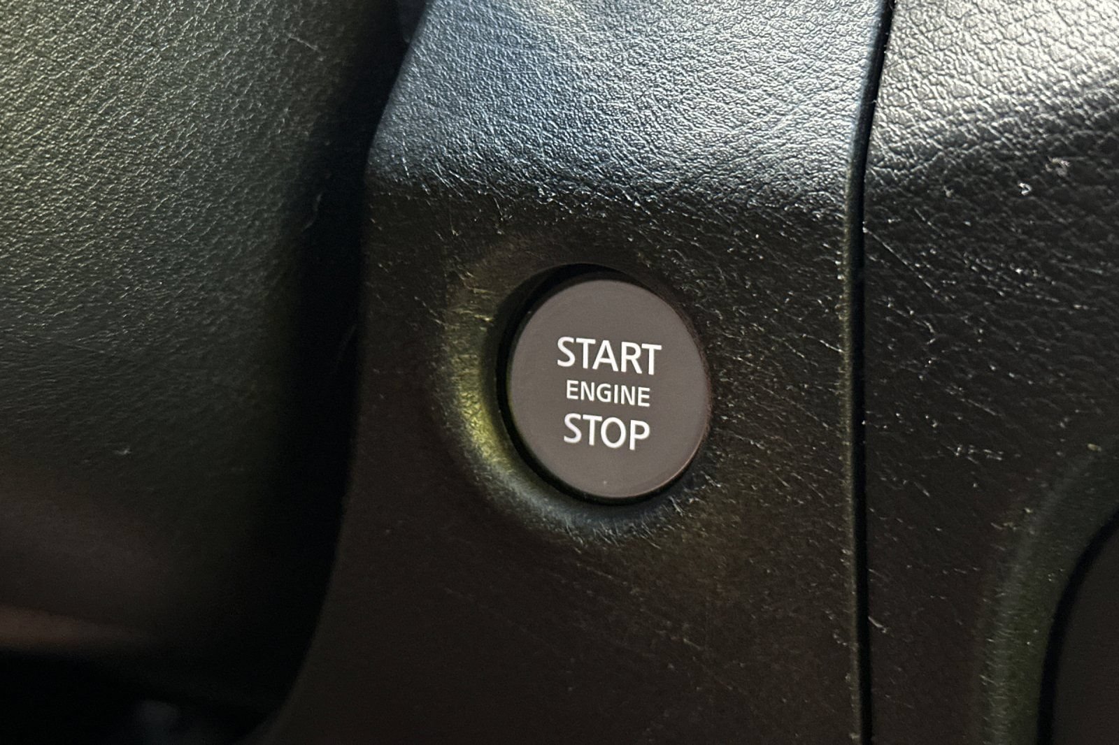 Used 2022 Nissan Frontier SV w/ Technology Package AWD/4WD image 28