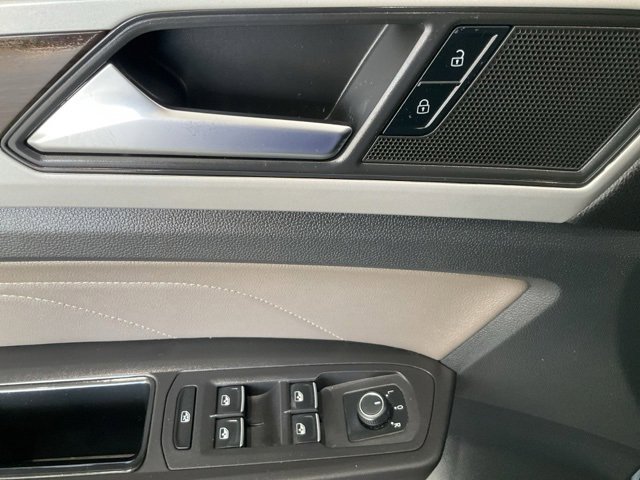 Used 2022 Volkswagen Atlas SE image 6