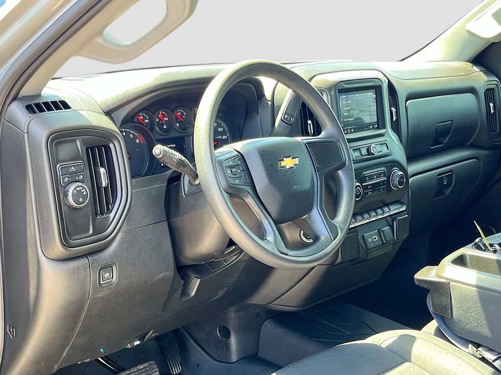 Used 2023 Chevrolet Silverado 1500 Custom RWD image 9