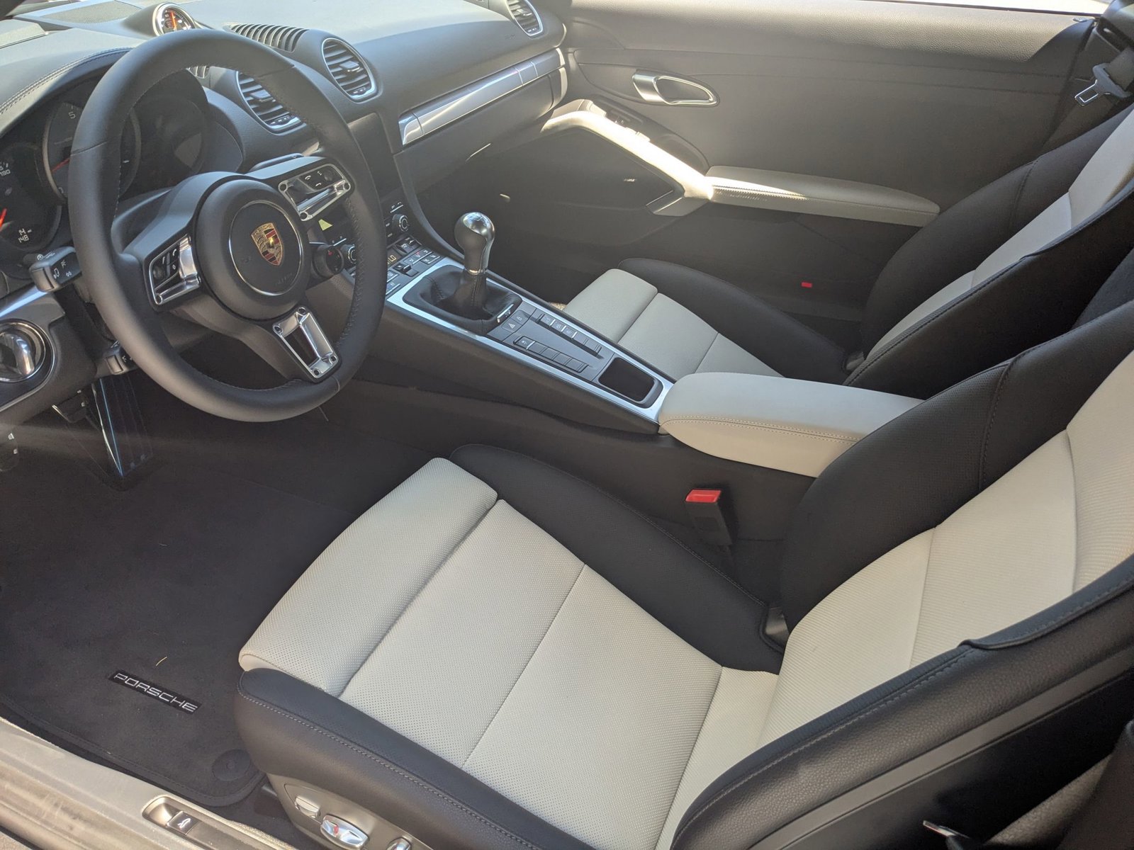 New 2025 Porsche 718 Cayman S image 4